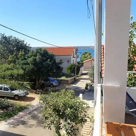 In Jasenice 35363 Appartamento Obrovac