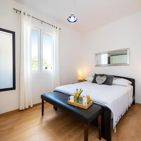 In Jasenice 35363 Appartamento